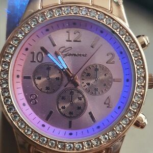 🦋10/$20🦋 Geneva Goldtone/Pink Rhinestone Women's Watch